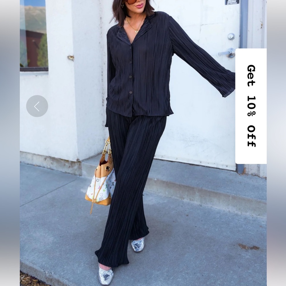 Dressed in Lala long sleeve plisse set
